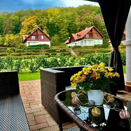 Appartamento Luxus Lakas Az Erdei Villaparkban Zalacsány